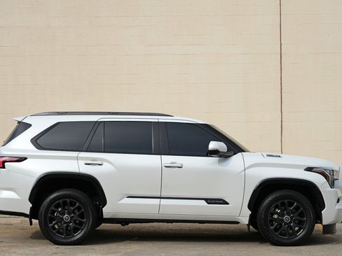 Used 2024 Toyota Sequoia Platinum AWD/4WD image 58