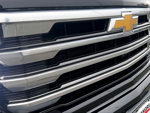 Used 2024 Chevrolet Silverado 1500 High Country w/ Z71 Off-Road Package image 28