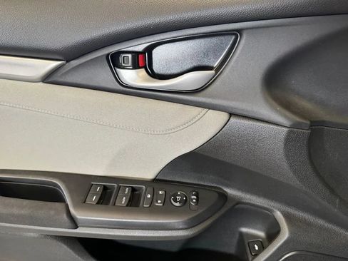 Used 2021 Honda Civic EX image 19