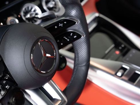 Used 2022 Mercedes-Benz AMG GT 43 image 21