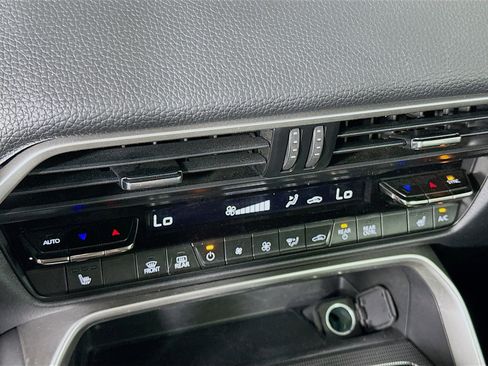 Used 2024 MAZDA CX-90 Plug-In Hybrid w/ Preferred AWD/4WD image 21