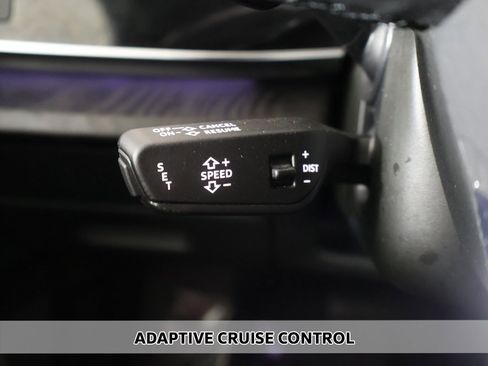 Used 2023 Audi Q8 Premium w/ Convenience Package image 5