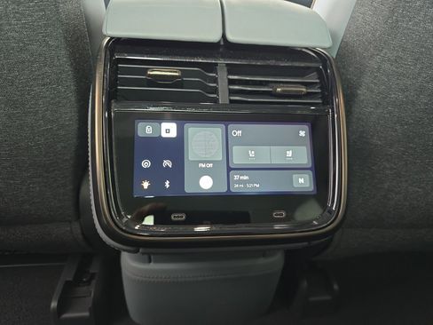 Used 2025 Rivian R1T Premium AWD/4WD image 28