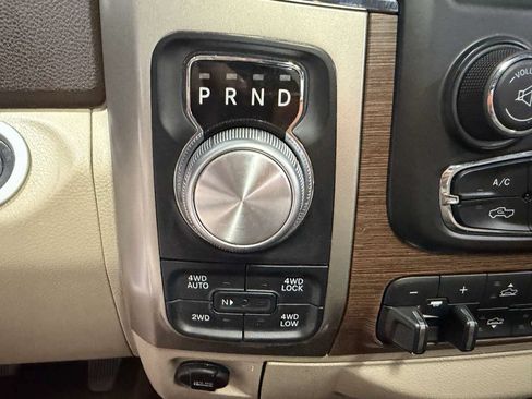 Used 2014 RAM 1500 Laramie w/ Convenience Group AWD/4WD image 20