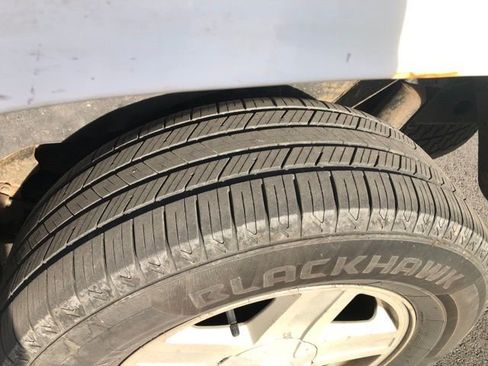 Used 2002 Chevrolet TrailBlazer LT w/ LT Leather Plus Pkg image 13