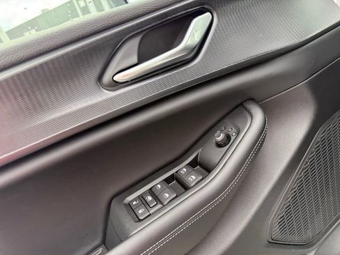 New 2025 Jeep Grand Cherokee Laredo X w/ Luxury Tech Group I image 11