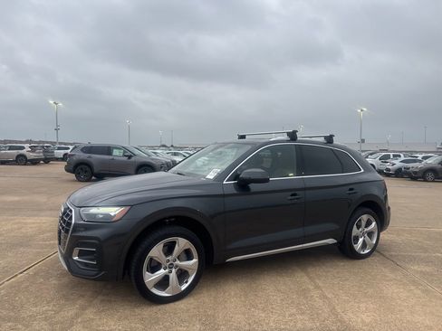 Used 2021 Audi Q5 2.0T Premium Plus w/ Premium Plus Package AWD/4WD image 9