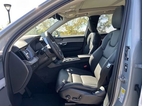 New 2026 Volvo XC90 B6 Ultra w/ Protection Package image 13