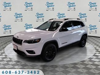 Used 2023 Jeep Cherokee Altitude Lux video 1