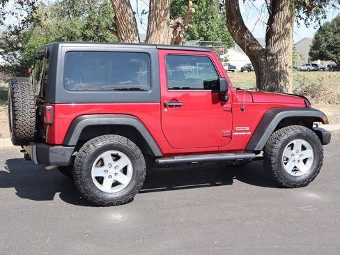 Used 2013 Jeep Wrangler Sport AWD/4WD image 4
