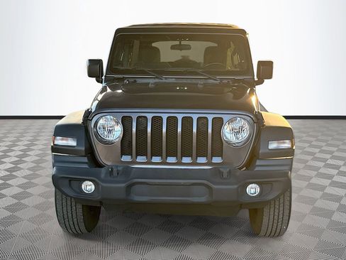 Used 2022 Jeep Wrangler Unlimited Sport AWD/4WD image 2