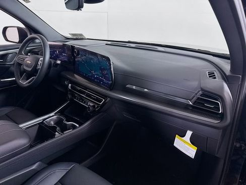 New 2026 Chevrolet Traverse LT image 32