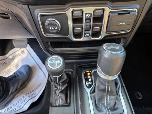 Certified 2023 Jeep Wrangler Sahara w/ Cold Weather Group image 7