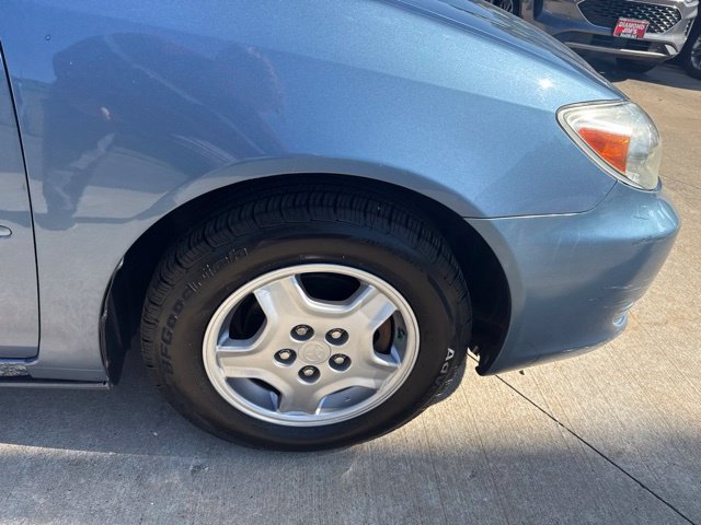 Used 2002 Toyota Camry LE w/ Pkg 7 FWD image 22