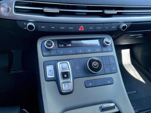 Used 2025 Hyundai Palisade SEL FWD image 15