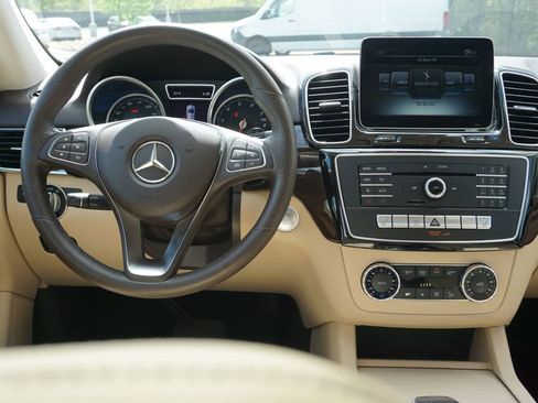 Used 2018 Mercedes-Benz GLE 350 4MATIC image 25