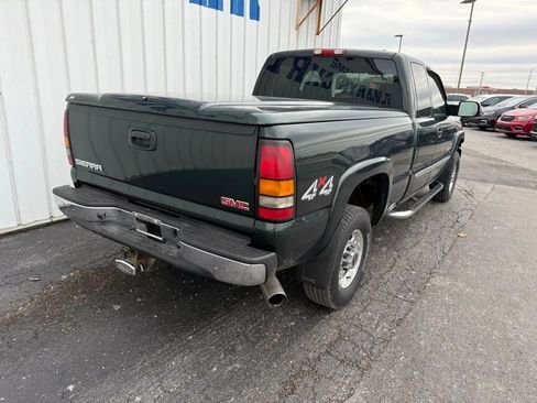 Used 2004 GMC Sierra 2500 SLT w/ Heavy-Duty Power Package image 7