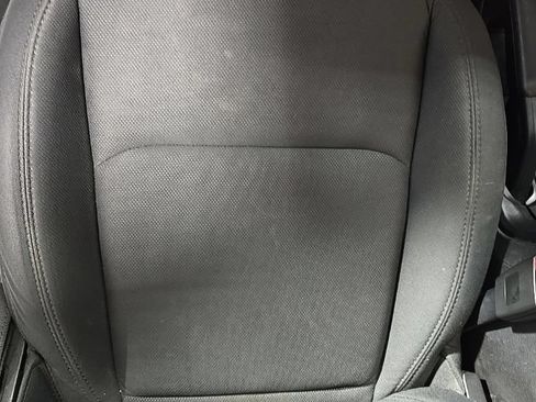 Used 2019 Jeep Wrangler Unlimited Sahara w/ Uconnect 4C Nav & Sound Group AWD/4WD image 16