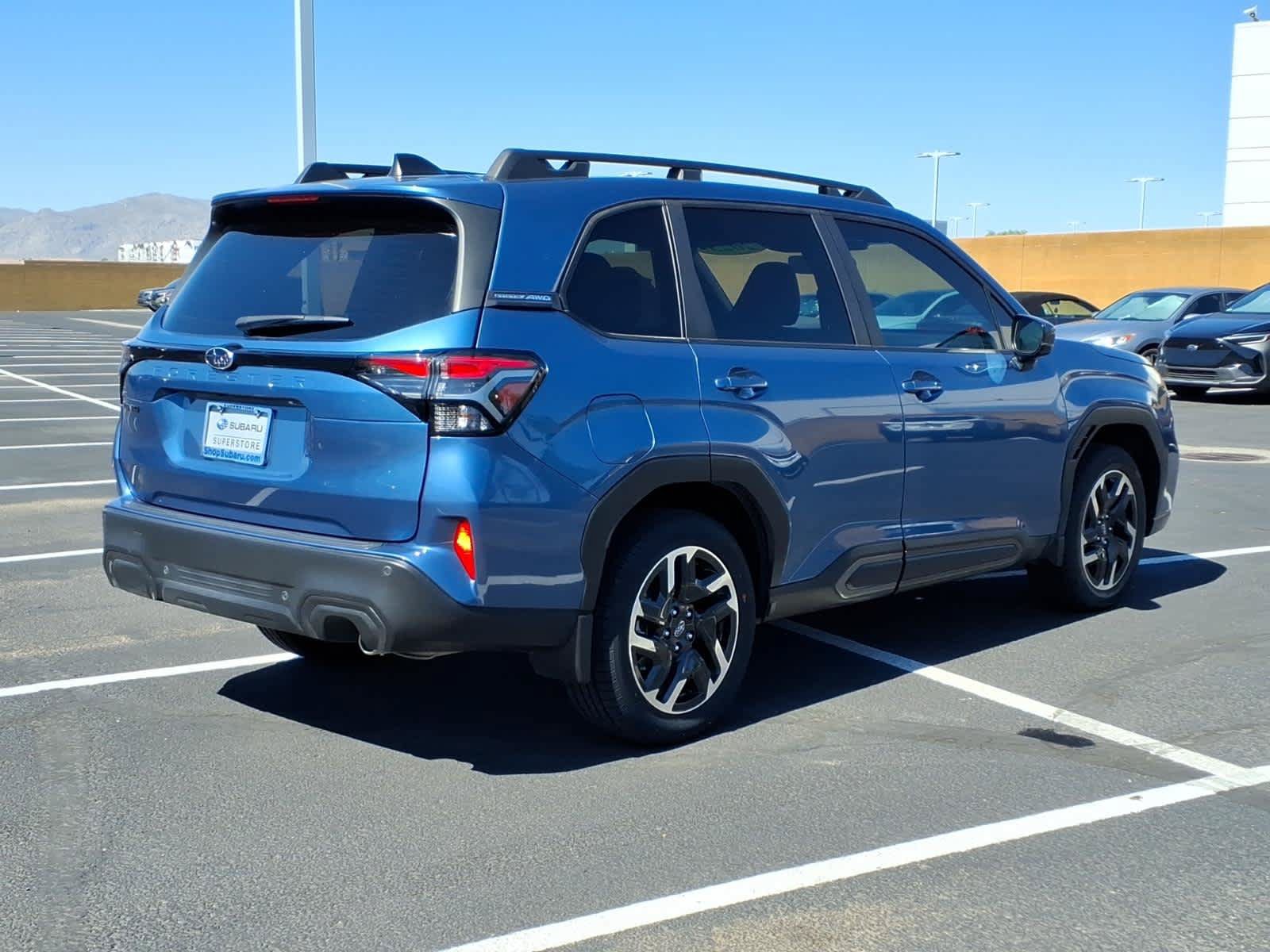 Used 2025 Subaru Forester Limited AWD/4WD image 4