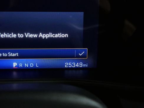 Used 2023 Chevrolet Colorado Trail Boss w/ Technology Package AWD/4WD image 20