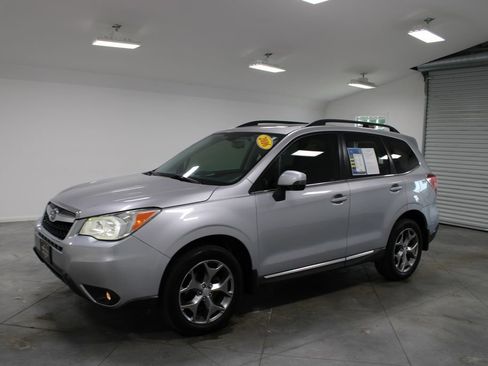 Used 2016 Subaru Forester 2.5i Touring w/ Eyesight & Navigation System AWD/4WD image 4