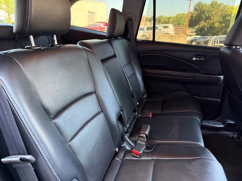Used 2017 Honda Pilot Touring image 26