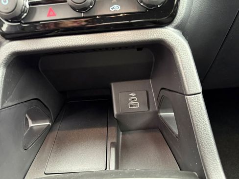 New 2025 Ford Ranger XLT w/ FX4 Off-Road Package image 24