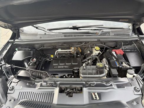 Used 2015 Chevrolet Trax LS image 34