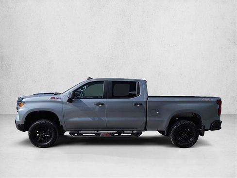 Used 2025 Chevrolet Silverado 1500 Custom Trail Boss AWD/4WD image 5