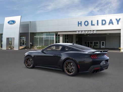 New 2025 Ford Mustang Dark Horse image 4