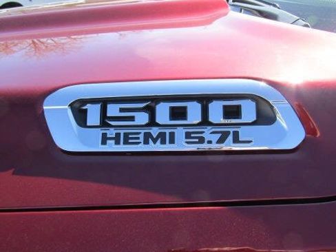 Used 2019 RAM 1500 Laramie image 24