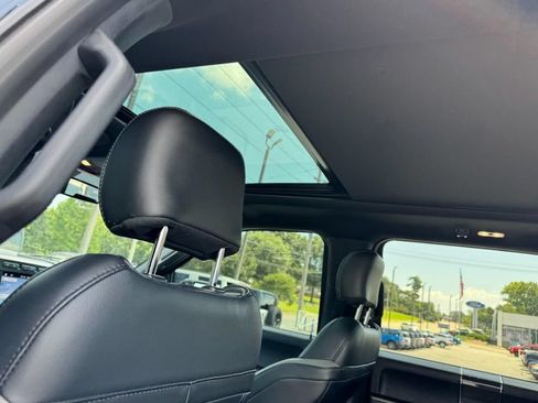 Used 2018 Ford F150 Raptor w/ Equipment Group 802A Luxury AWD/4WD image 11