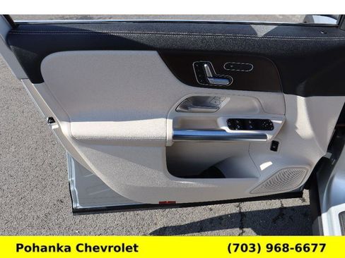 Used 2021 Mercedes-Benz GLA 250 4MATIC image 24