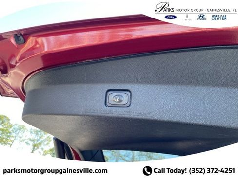 Certified 2019 Ford Explorer XLT w/ Equipment Group 201A image 13