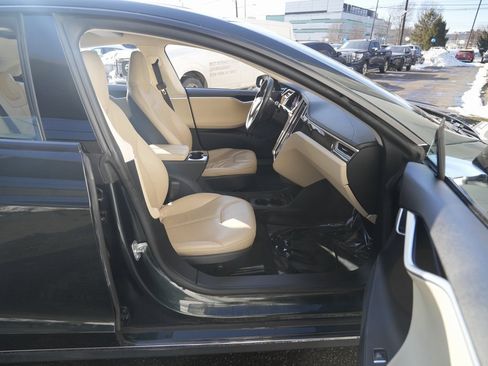Used 2013 Tesla Model S Performance image 25