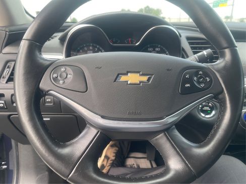 Used 2018 Chevrolet Impala LT w/ LT Entertainment Package FWD image 16