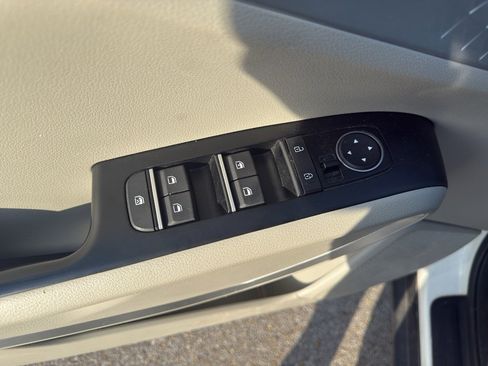 Used 2020 Kia Soul LX image 10