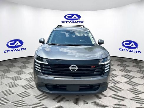 Used 2025 Nissan Kicks SR FWD image 11