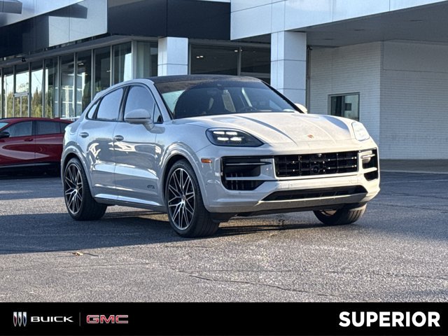 Used 2025 Porsche Cayenne GTS AWD/4WD image 1