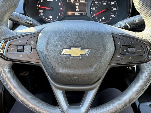 Certified 2025 Chevrolet Trax LS w/ LS Convenience Package image 19