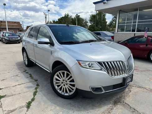 Used 2013 Lincoln MKX AWD image 1