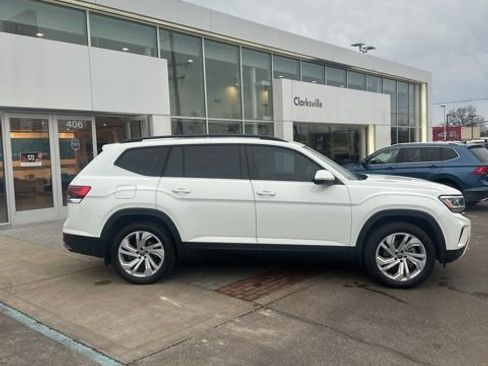 Used 2023 Volkswagen Atlas SE w/ Panoramic Sunroof Package image 6