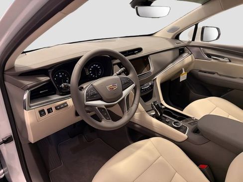 New 2026 Cadillac XT5 Premium Luxury w/ Driver Assist Package AWD/4WD image 9