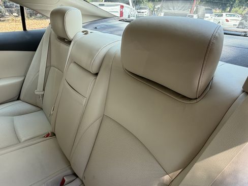 Used 2011 Lexus ES 350 FWD image 33
