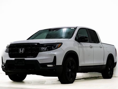 Used 2024 Honda Ridgeline Black Edition image 3