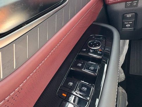 New 2026 INFINITI QX80 Autograph image 24