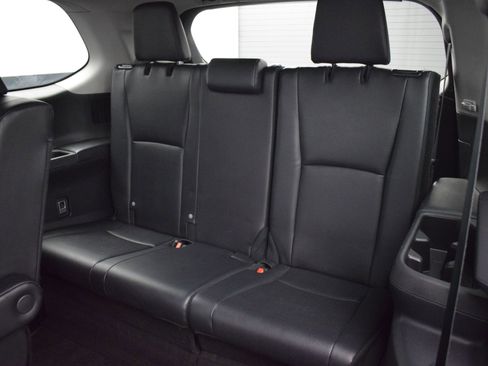 Used 2024 Toyota Grand Highlander XLE image 14