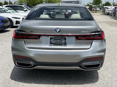 Used 2021 BMW 750i xDrive w/ Executive Package AWD/4WD image 4