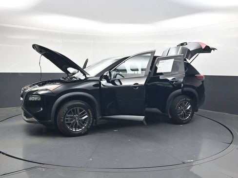 Used 2023 Nissan Rogue S AWD/4WD image 41