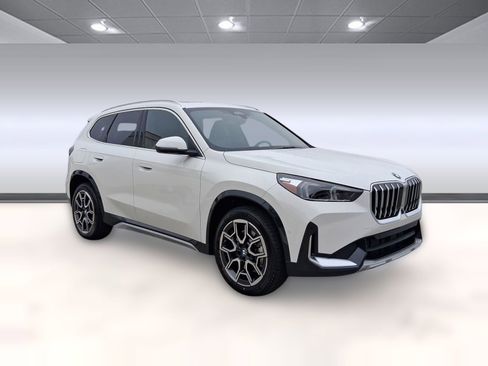 Used 2026 BMW X1 xDrive28i w/ Technology Package image 6